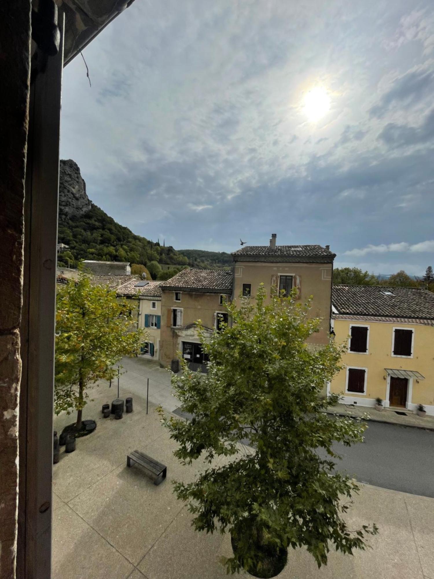 Les Appartements Du Saint Thiers, La Provence Dans Un Coin De La Drome Et L'Esprit D'Une Maison D'Hotes A Saou Buitenkant foto